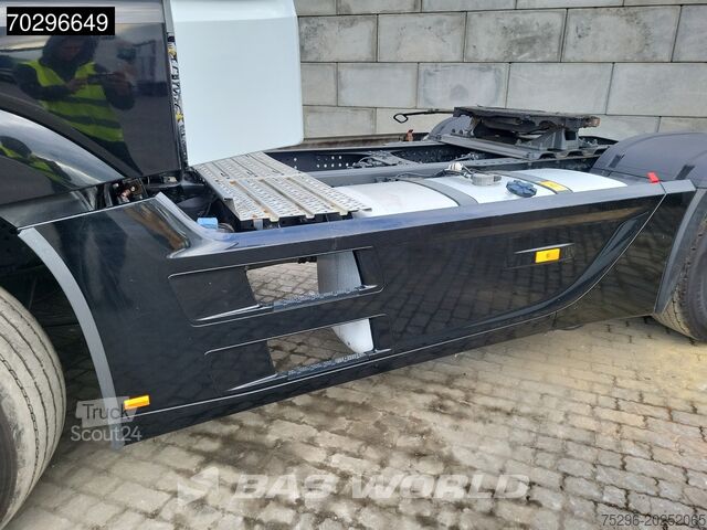 Standart-SZM Mercedes Actros 1848 4X2 BigSpace Retarder Xenon Standkl...