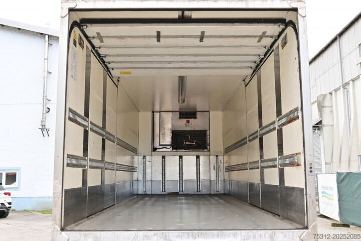 Rimorchio refrigerato Frech -Hoch FHS18T  Thermo King