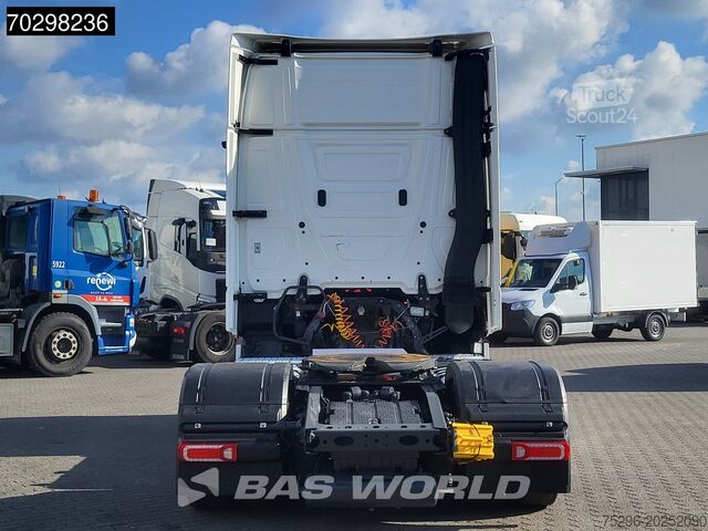 Volume SCM Mercedes Actros 1845 4X2 Mega Retarder 2xTanks ACC Stand...