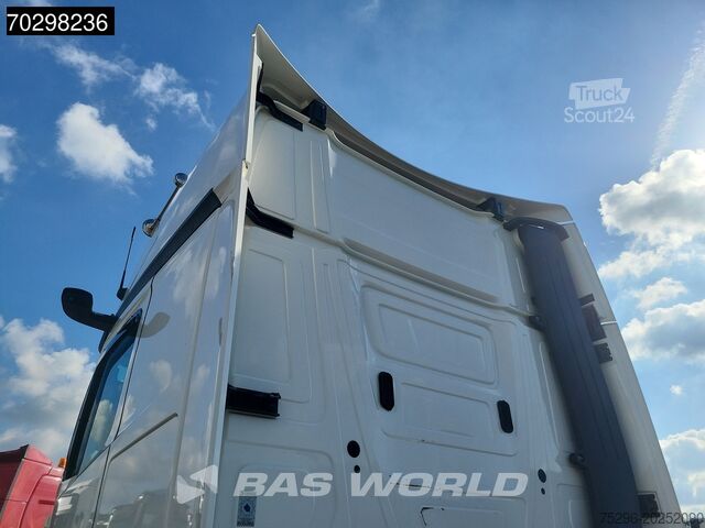 Volume SCM Mercedes Actros 1845 4X2 Mega Retarder 2xTanks ACC Stand...