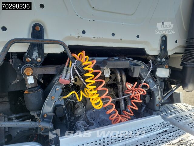 Volume SCM Mercedes Actros 1845 4X2 Mega Retarder 2xTanks ACC Stand...