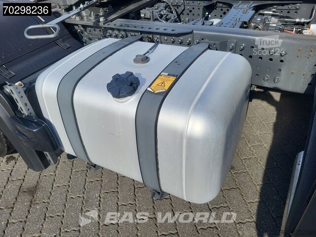 Volume SCM Mercedes Actros 1845 4X2 Mega Retarder 2xTanks ACC Stand...