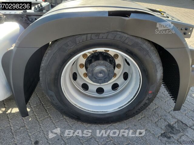 Volume SCM Mercedes Actros 1845 4X2 Mega Retarder 2xTanks ACC Stand...
