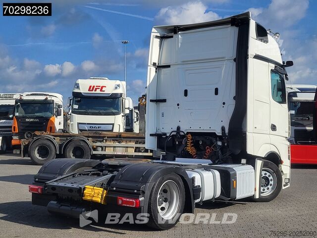 Volume SCM Mercedes Actros 1845 4X2 Mega Retarder 2xTanks ACC Stand...