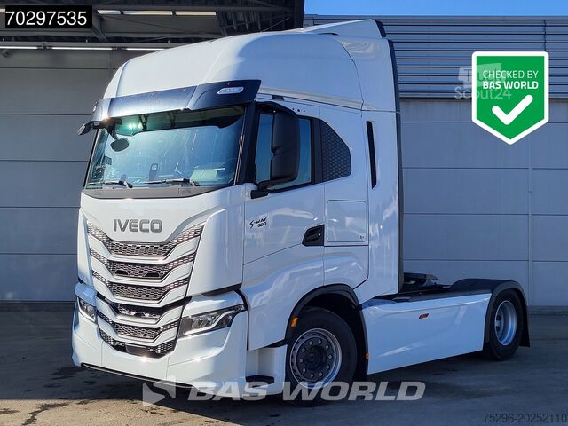 Matières dangereuses Iveco S-Way 500 4X2 NEW! 2xTanks Standklima ACC LED E...