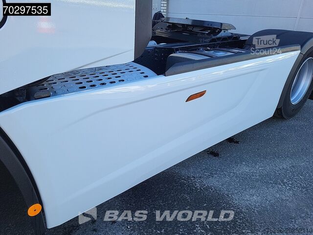 Matières dangereuses Iveco S-Way 500 4X2 NEW! 2xTanks Standklima ACC LED E...