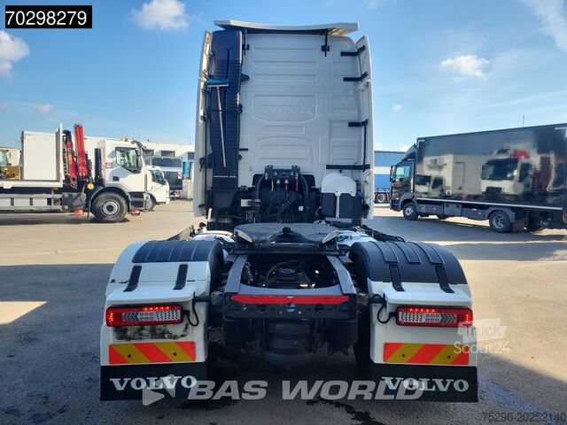 Standart-SZM Volvo FH 540 4X2 XL Retarder 2xTanks Xenon Euro 6