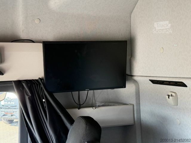 Autocarro con cassone fisso MERCEDES-BENZ Arocs 2648 6x4 3 Achs Pritsche Retarder