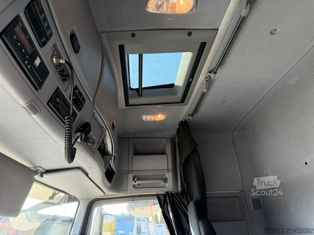 Holztransporter LKW MERCEDES-BENZ Actros 2660 6x4 Holztransport mit Kran Penz 10Z8