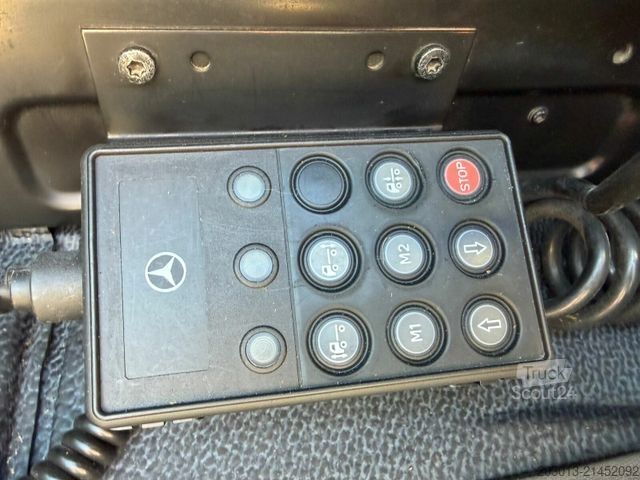 Holztransporter LKW MERCEDES-BENZ Actros 2660 6x4 Holztransport mit Kran Penz 10Z8