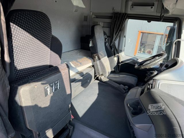 Holztransporter LKW MERCEDES-BENZ Actros 2660 6x4 Holztransport mit Kran Penz 10Z8