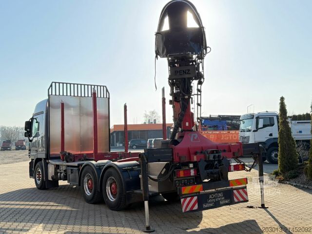 Holztransporter LKW MERCEDES-BENZ Actros 2660 6x4 Holztransport mit Kran Penz 10Z8