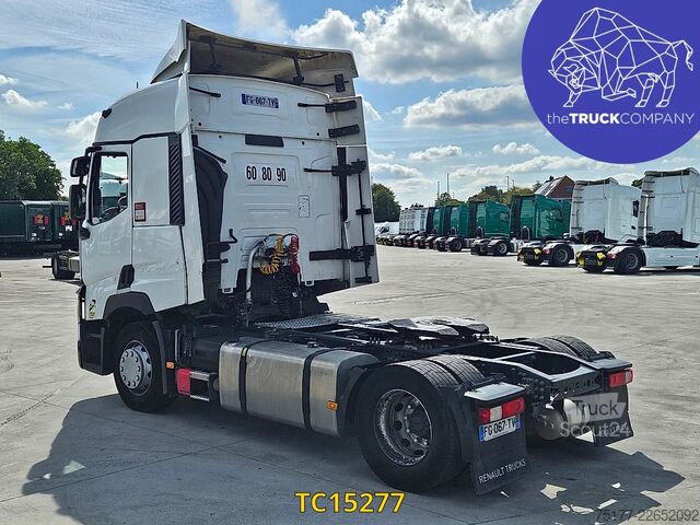 Standard-SZM Renault T 440