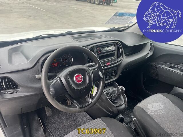 Yüksek tavanlı istasyon vagonu Fiat Doblo CARGO 1.6