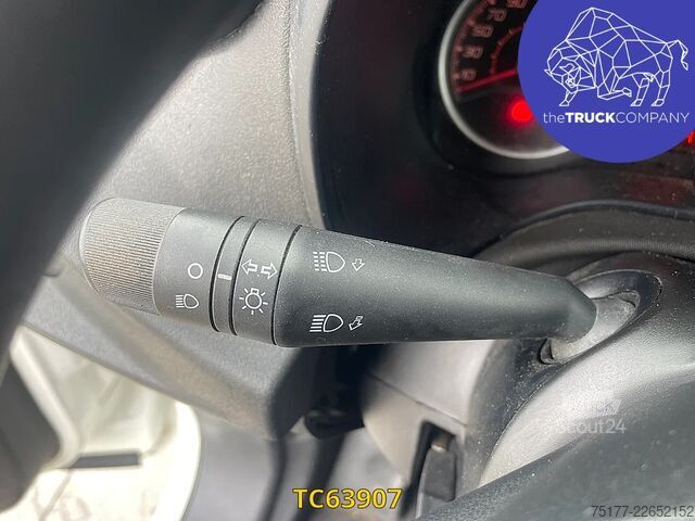 Yüksek tavanlı istasyon vagonu Fiat Doblo CARGO 1.6