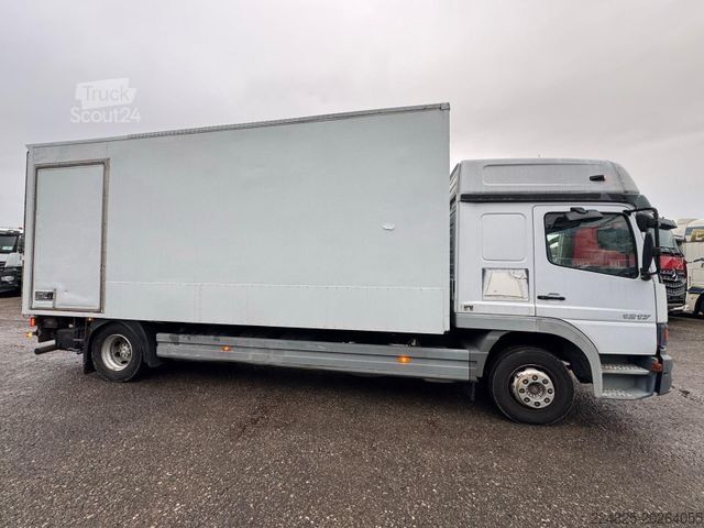 Box truck MERCEDES-BENZ ATEGO 1217L*KOFFERAUFBAU+LBW*2000*EURO2*