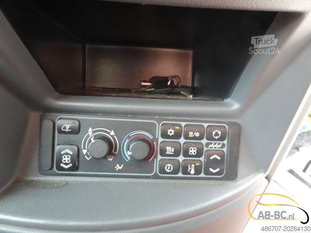 Touringcar MERCEDES-BENZ Tourismo RHD-M - 57 Sitze EURO 6