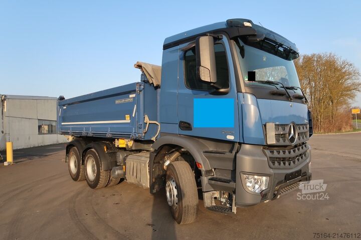 Camion-benne tricar Mercedes-Benz Arocs 2651 K