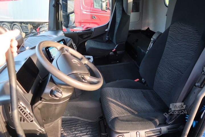 Camion-benne tricar Mercedes-Benz Arocs 2651 K