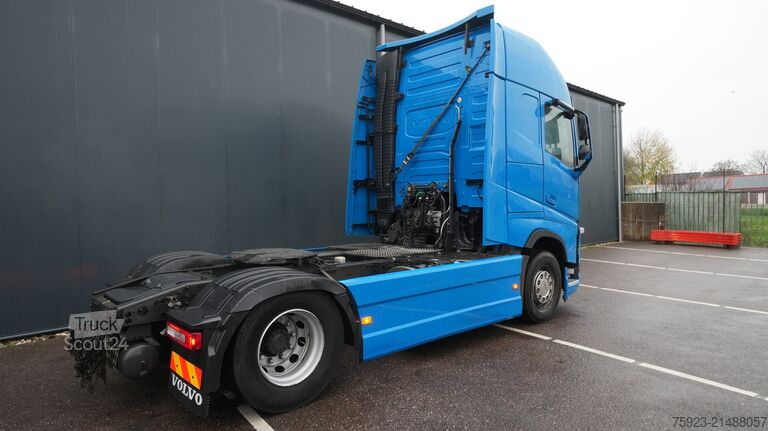 Standaard-SZM Volvo FH 480 LNG Globetrotter tractor unit