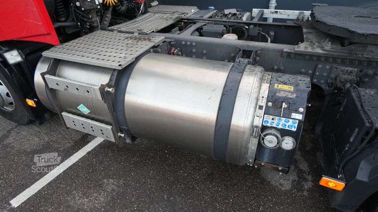 Standaard-SZM Volvo FH 420 LNG Globetrotter tractor unit