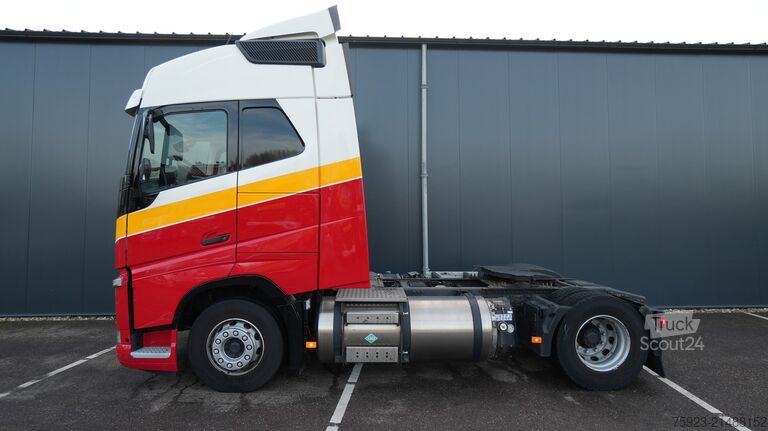 Standaard-SZM Volvo FH 420 LNG Globetrotter tractor unit