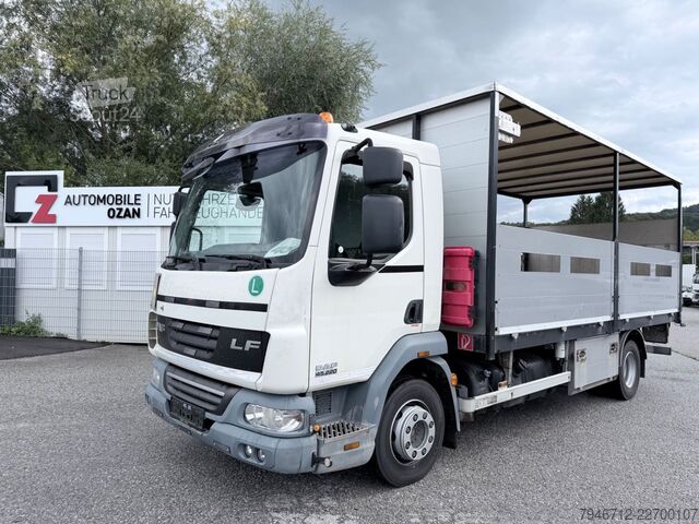 Platformas kravas automašīna ar tentu DAF LF 45-220 Pritsche Plane Lbw ADR 581.000 Km