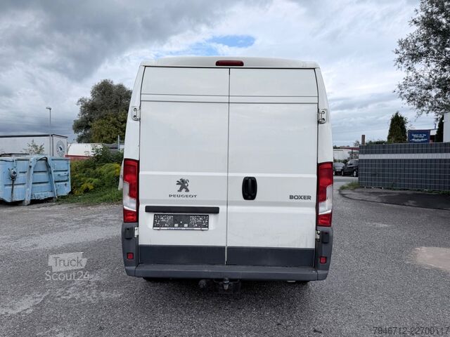 Bestelwagen met verhoogd dak PEUGEOT Boxer Kasten L2H2 BlueHDi 130 Klima mit AHK *TÜV