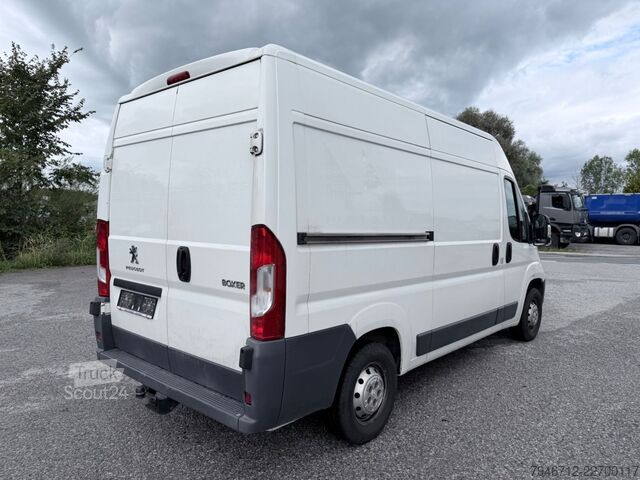 Bestelwagen met verhoogd dak PEUGEOT Boxer Kasten L2H2 BlueHDi 130 Klima mit AHK *TÜV