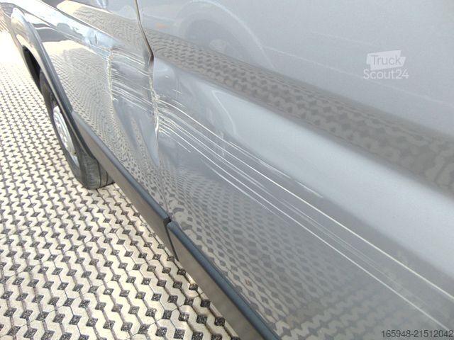 Kastenwagen Wohnmobil / Campervan PÖSSL 2 Win R Plus 165 PS Heavy - schöner Schaden