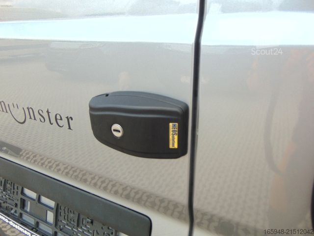 Kastenwagen Wohnmobil / Campervan PÖSSL 2 Win R Plus 165 PS Heavy - schöner Schaden