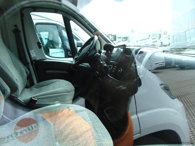 Kastenwagen Wohnmobil / Campervan PÖSSL 2 Win R Plus 165 PS Heavy - schöner Schaden