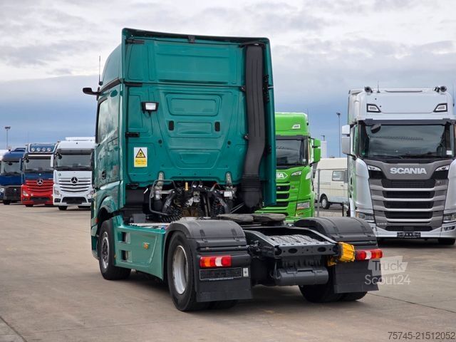 Standardowy ciągnik siodłowy MERCEDES-BENZ ACTROS 1845 * ACC * DIGITAL DASH * 2X TANK *