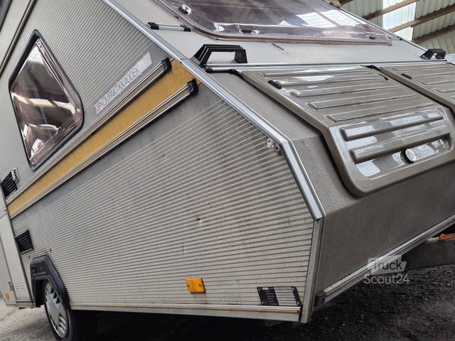 Caravan KIP Kompakt KK 400 EK Wohnwagen Hubdach Küche