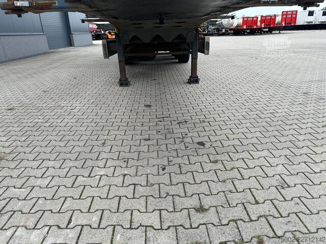 Konteineru pārvadājumi Krone stack of 3x 2013/2014 KRONE 40FT/45FT chassis /...