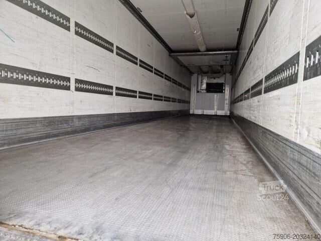 Reefer semitrailer Schmitz Cargobull FRIGORIFIQUE + HAYON