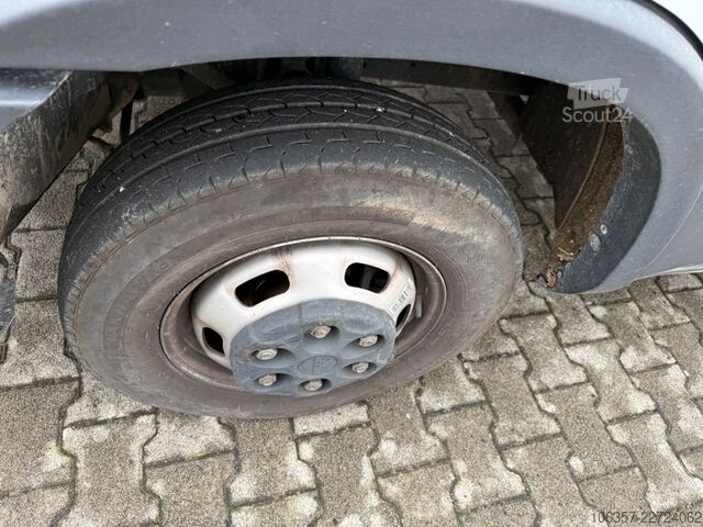 Furgone chiuso IVECO Daily 35C16 3,0L Koffer LBW 750kg Euro6E Seitent