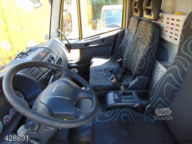 Autocamion cu caroserie tip cutie IVECO EuroCargo ML 120 E 28 LBW-AHK-COC
