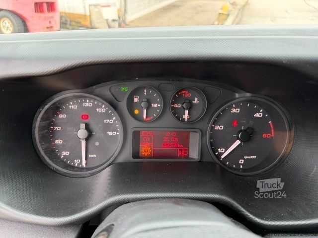 Furgon skrzyniowy IVECO Daily 35C16 3.0 ¤6E Koffer LBW Klima