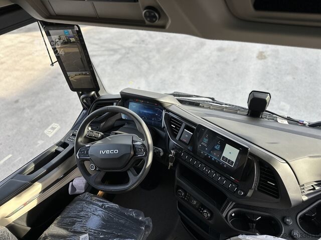 Standardni cestni vlačilec Iveco S-WAY 500 