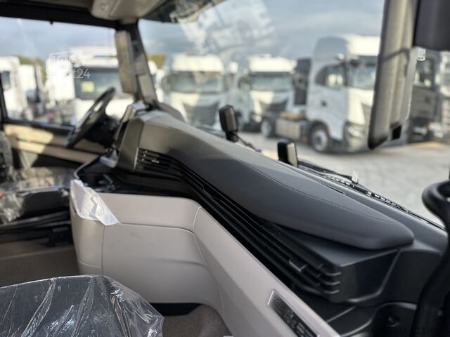 Standardni cestni vlačilec Iveco S-WAY 500 