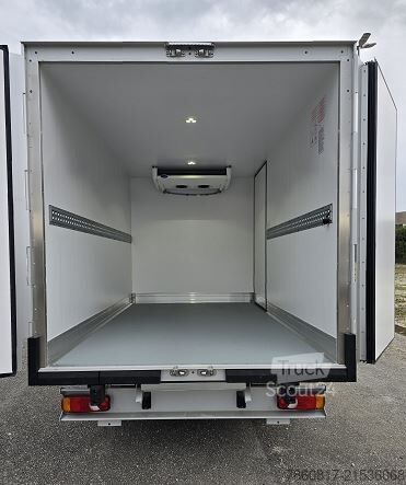 šaldytuvas furgonas Peugeot BOXER 2.2 BlueHDI 140cv