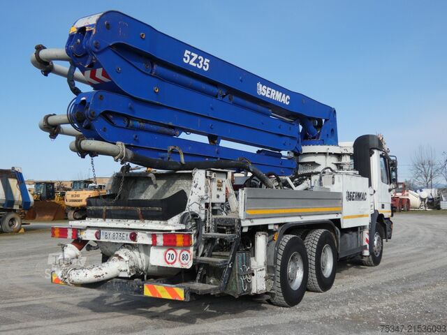 Betonpompwagen Mercedes-Benz ACTROS 3335