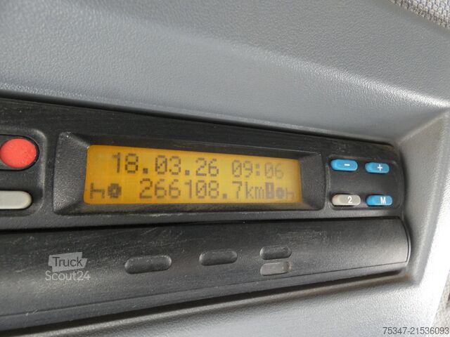 Betonpompwagen Mercedes-Benz ACTROS 3335