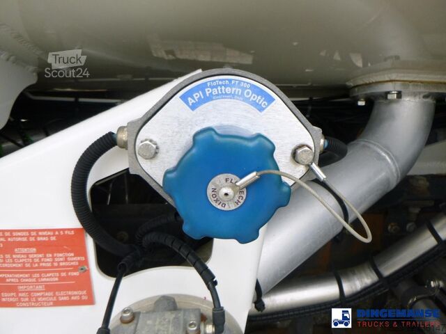 Tankowiec Volvo FL 280 4X2 fuel tank 13.8 m3 / 4 comp / ADR 13-...