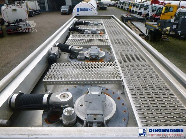 Tankowiec Volvo FL 280 4X2 fuel tank 13.8 m3 / 4 comp / ADR 13-...