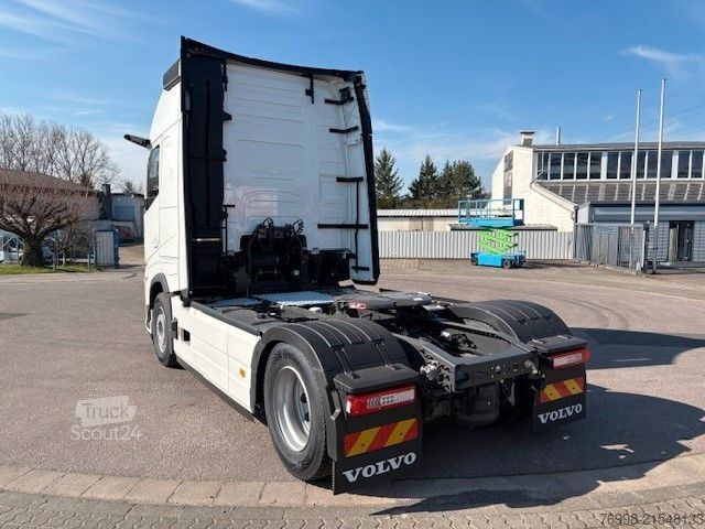 Τυπική μονάδα τράκτορα VOLVO FH500 4x2 SZM