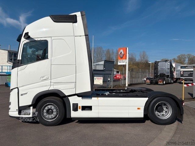 Τυπική μονάδα τράκτορα VOLVO FH500 4x2 SZM