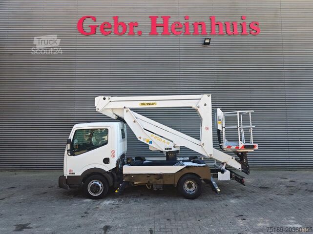 Підйомна платформа Nissan Cabstar 35.13 NT400 Palfinger P200A-R