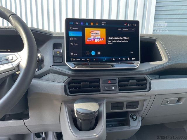 High top van VW Crafter Kasten 35 L5H3 SITZHZ NAV LED KAMERA DAB